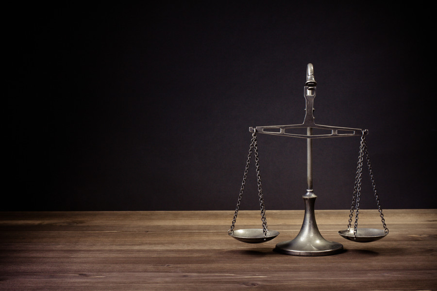 上海刑事案件律師視角：從“女子遇害23年后民警憑絲襪抓到兇手”看法律的堅(jiān)守與正義的遲到