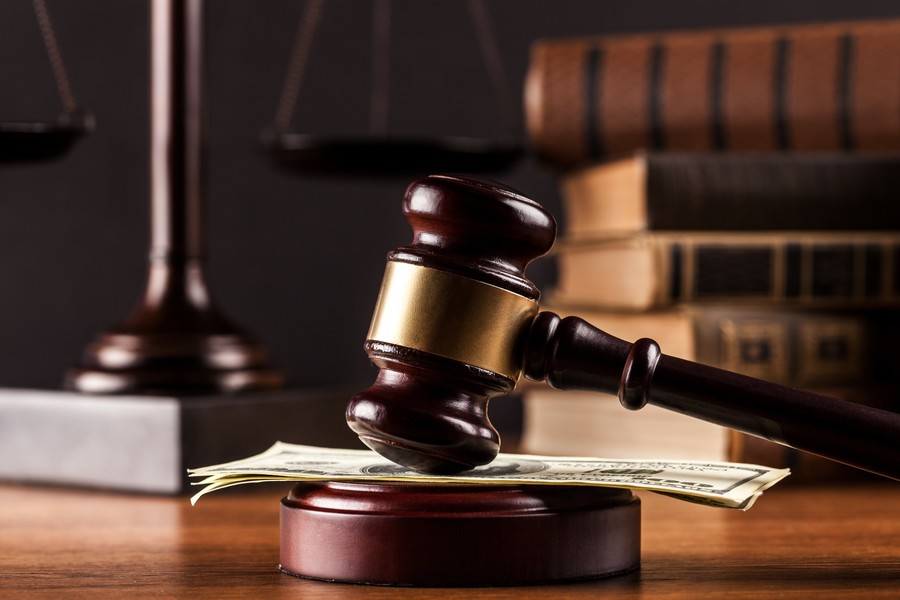 濫用職權簽訂的買賣合同效力該如何確定？上海合同官司律師為您解答
