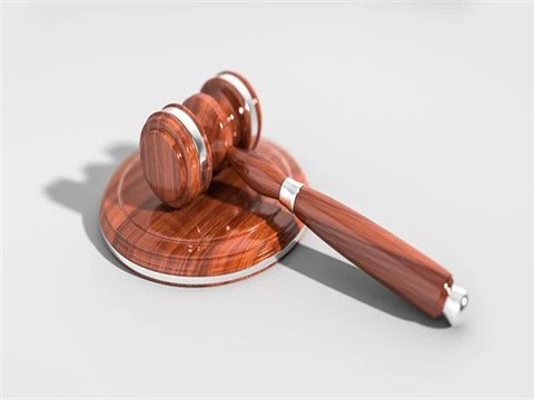 上海市刑事律師 單位行賄數額在30萬元的要判幾年