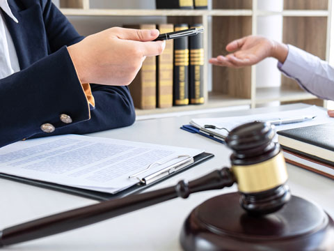 上海金山律師講退休律師因傳授犯罪方法罪被判刑